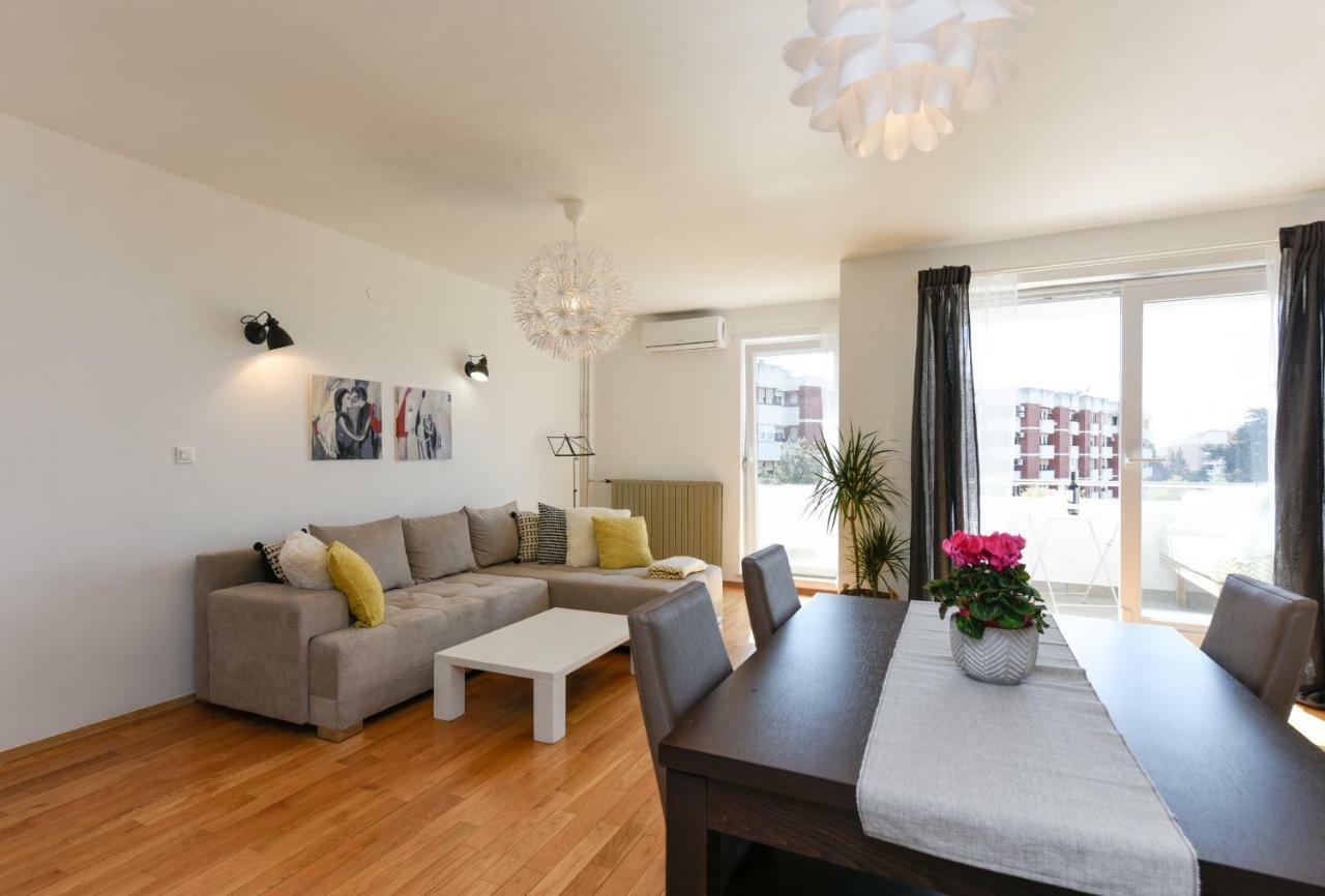 Apartment Mareta *